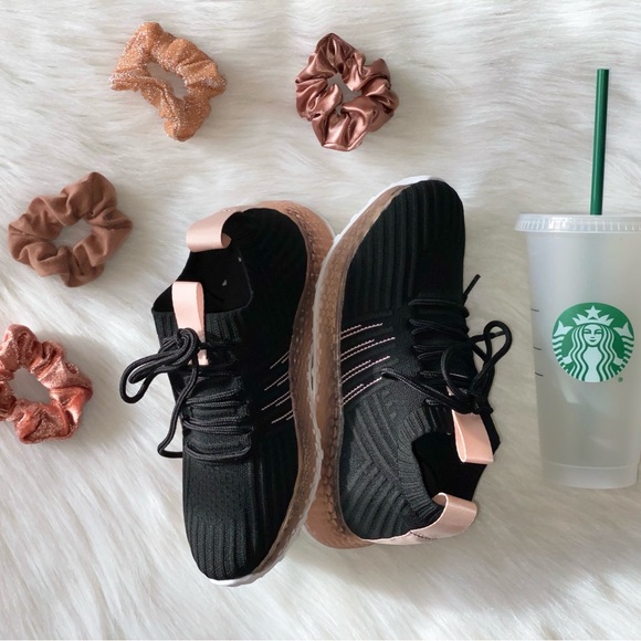 NIB⭐️Black & Peach Knit Sneaks - Picture 2 of 5